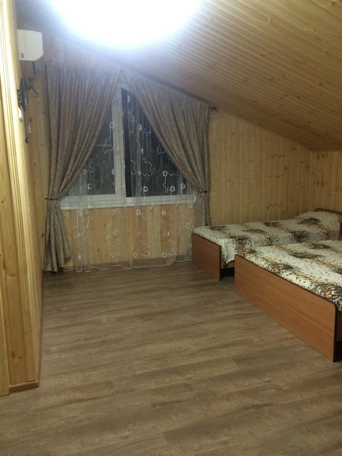 Guesthouse Tigranakert Pizunda Bagian luar foto