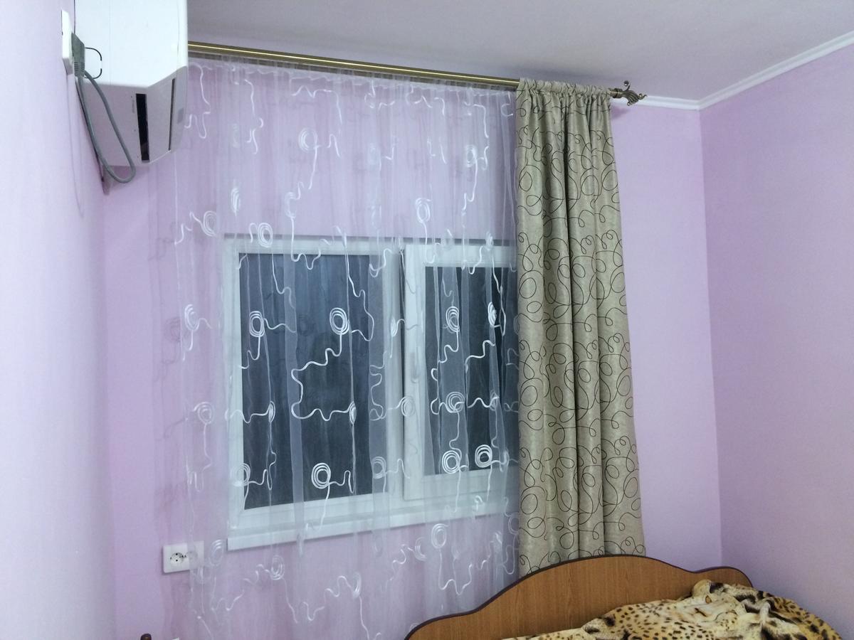 Guesthouse Tigranakert Pizunda Bagian luar foto