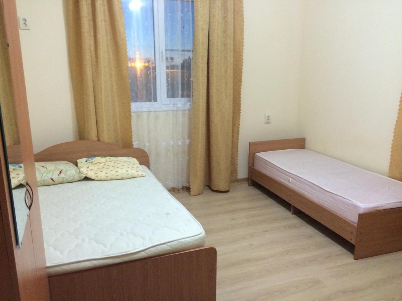 Guesthouse Tigranakert Pizunda Bagian luar foto